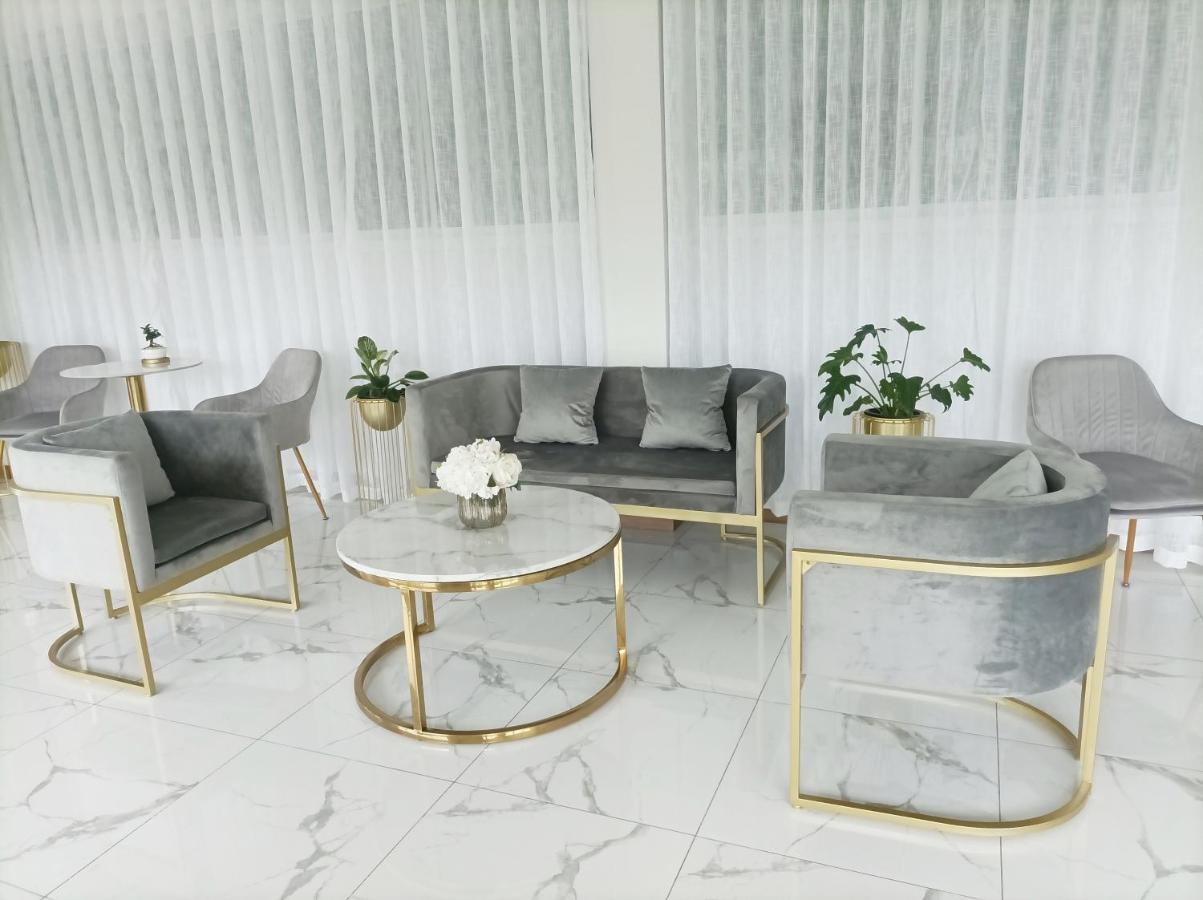 Golden Nest Hotel Suvarnabhumi Bangkok Buitenkant foto